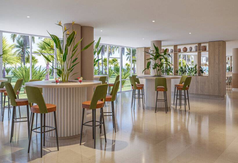 Отель Meliá La Palma