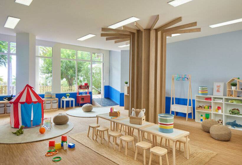 Отель Meliá La Palma