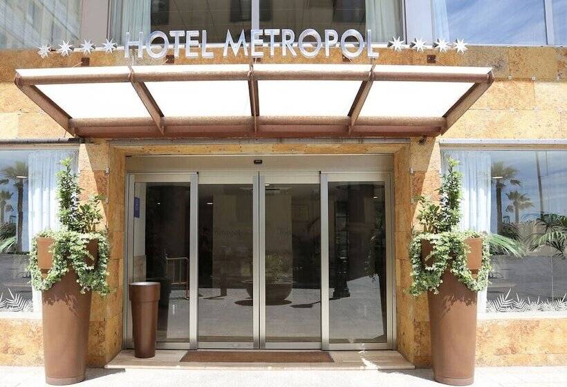 酒店 Metropol