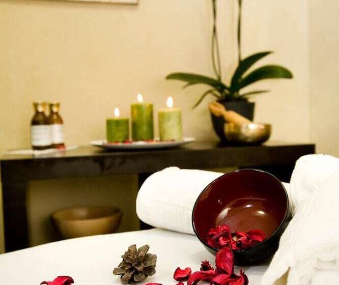 호텔 Monarque Cendrillon