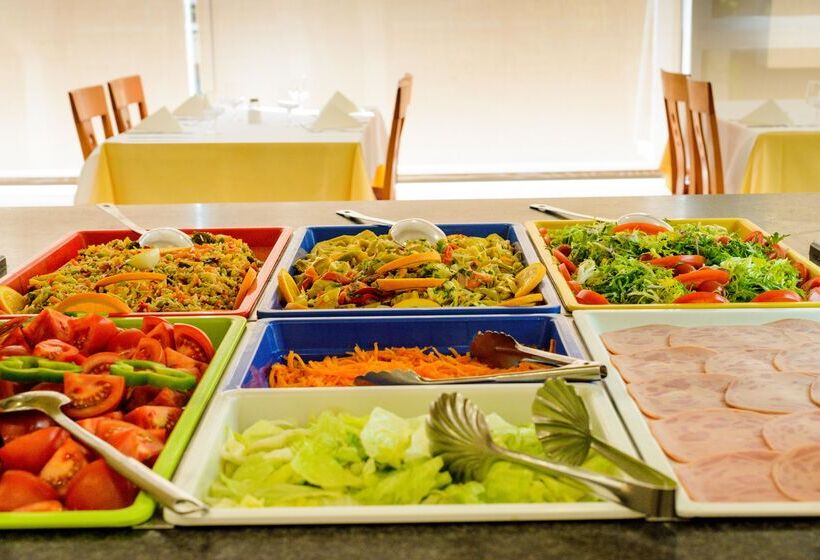 فندق Monarque El Rodeo