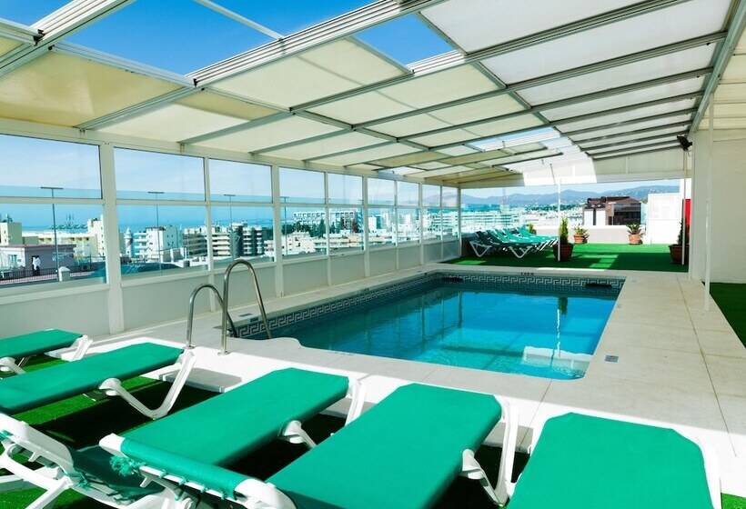 فندق Monarque El Rodeo