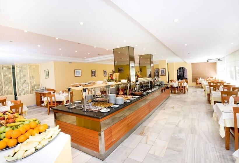 فندق Monarque El Rodeo