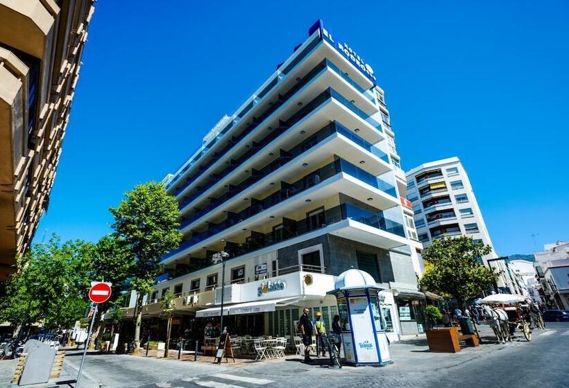 בית מלון כפרי Monarque El Rodeo