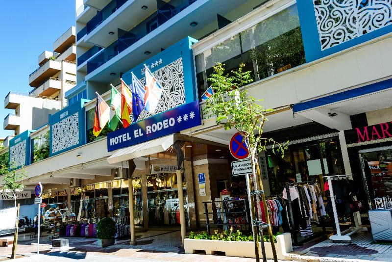 فندق Monarque El Rodeo