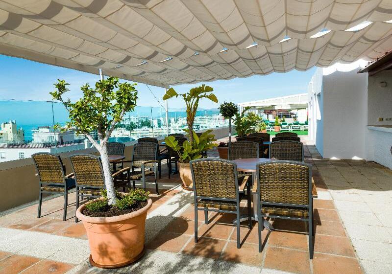 فندق Monarque El Rodeo