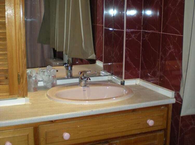 בית מלון כפרי New Sanz