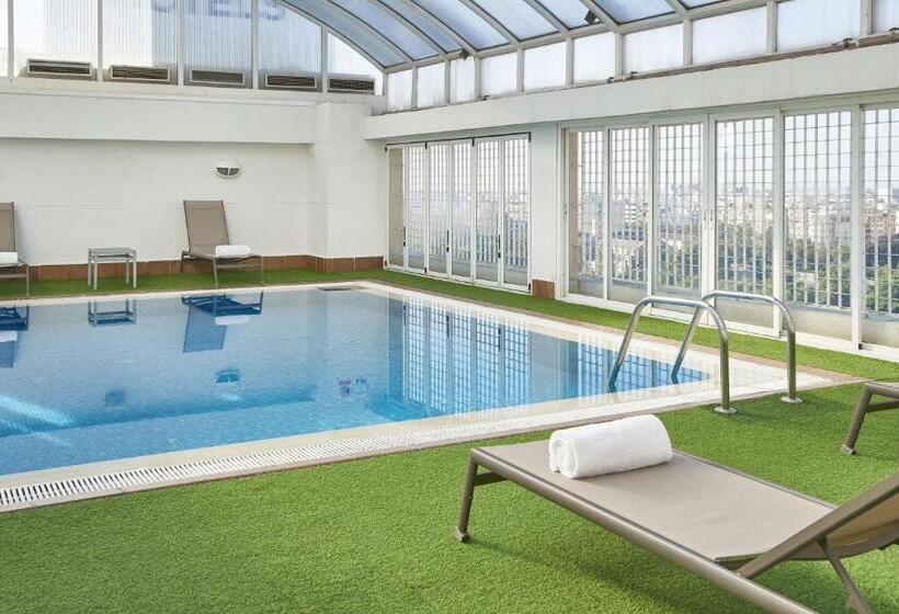 فندق NH Valencia Center