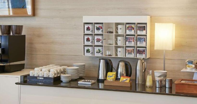 فندق NH Valencia Center