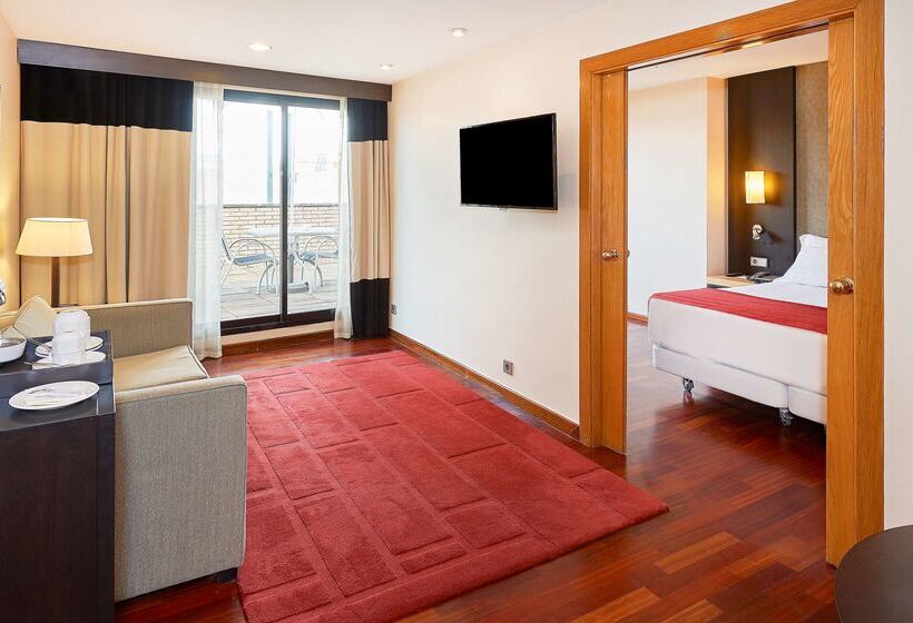 فندق NH Ciudad De Valencia