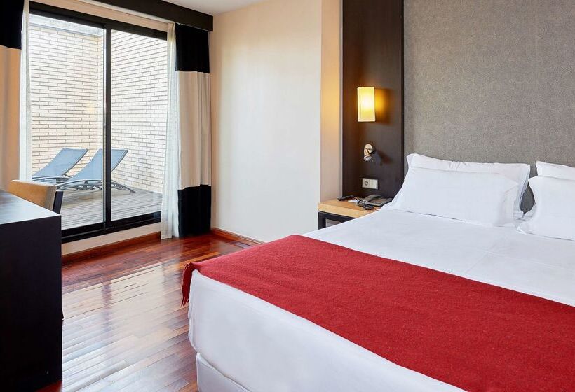 فندق NH Ciudad De Valencia