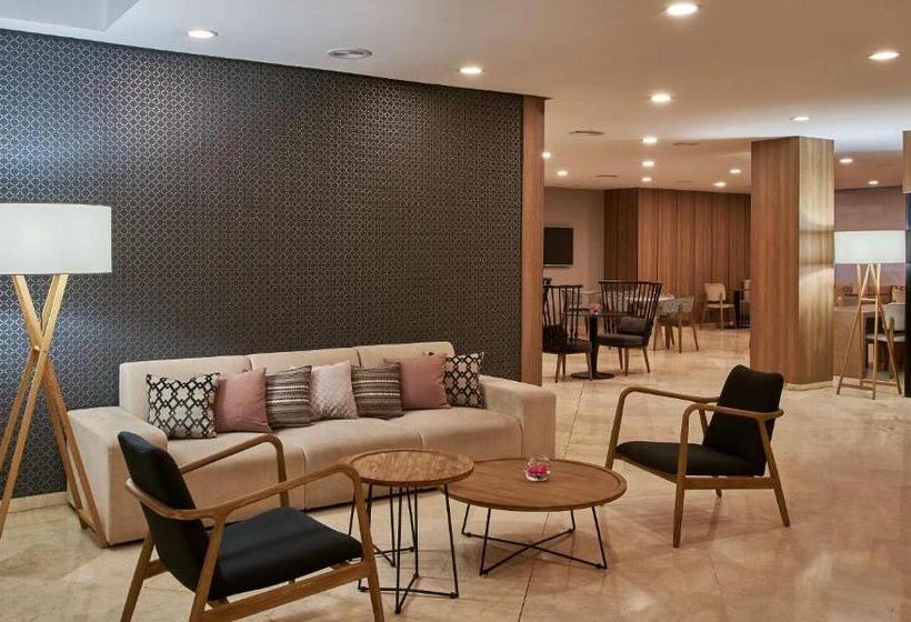 فندق NH Ciudad De Valencia