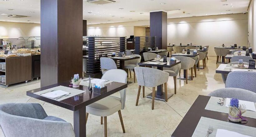 فندق NH Ciudad De Valencia