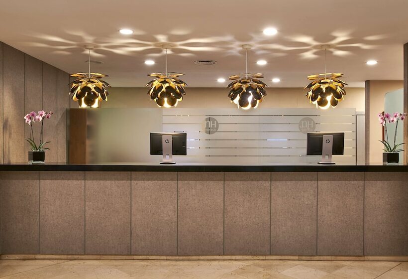 فندق NH Ciudad De Valencia