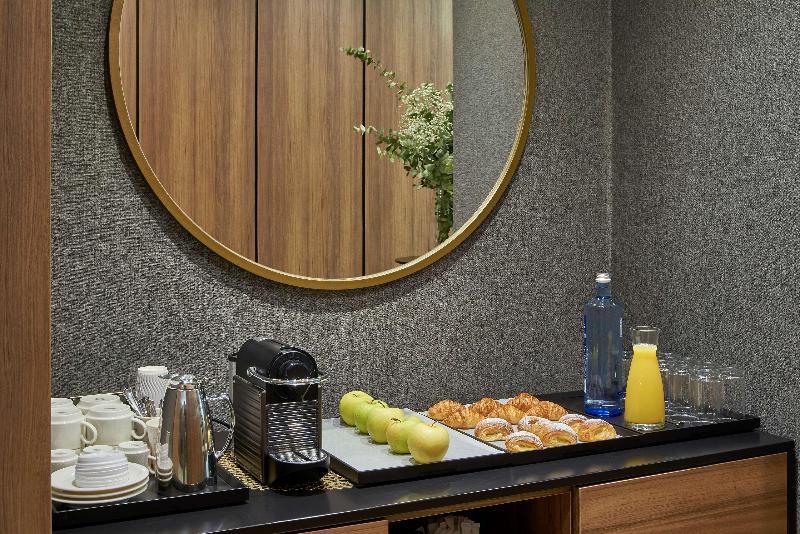 فندق NH Ciudad De Valencia