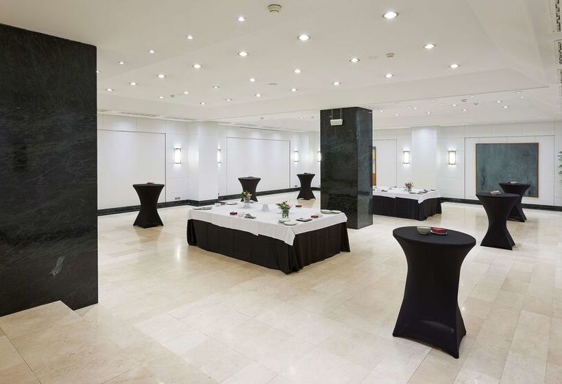 בית מלון כפרי NH Collection Villa De Bilbao