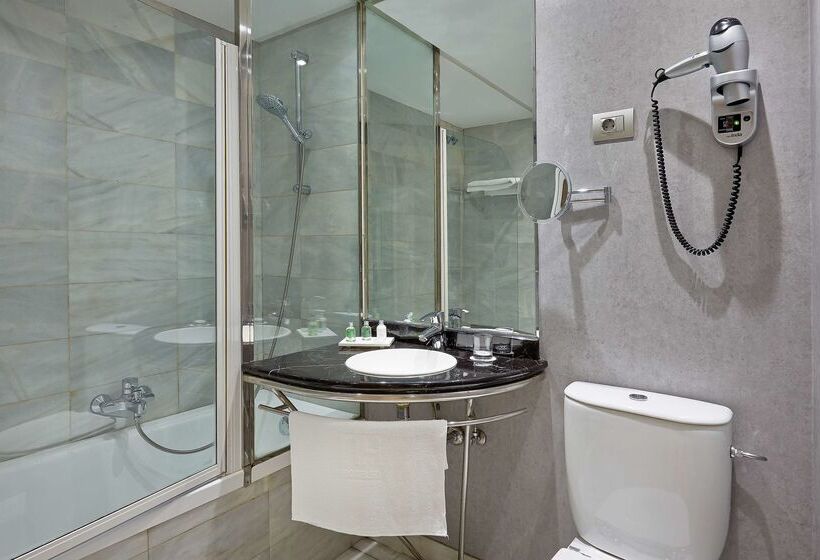 בית מלון כפרי NH Bilbao Deusto