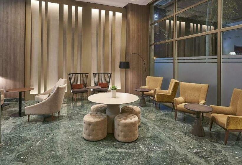 فندق NH Valencia Center