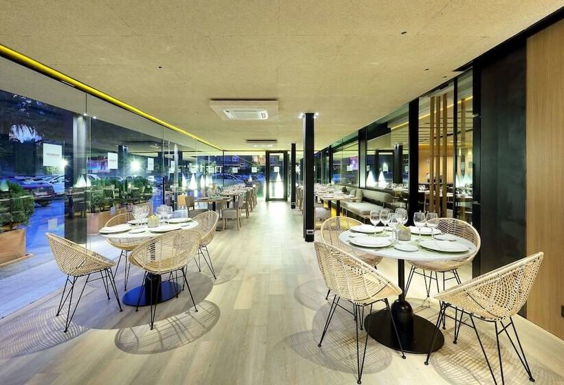 בית מלון כפרי Occidental Bilbao