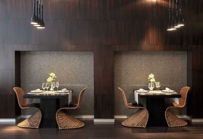 Отель Occidental Santa Cruz Contemporaneo