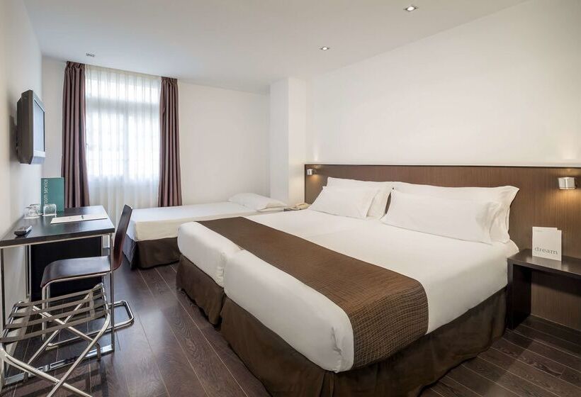 Отель Occidental Santa Cruz Contemporaneo