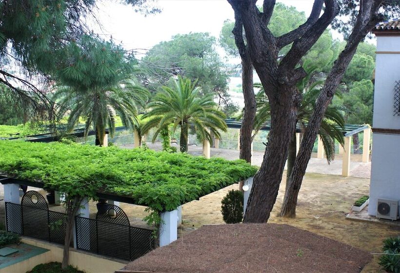 בית מלון כפרי Oromana