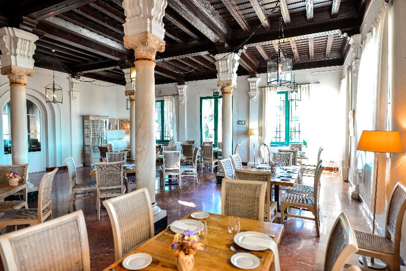 בית מלון כפרי Oromana