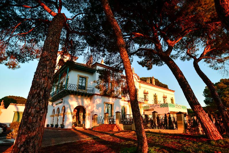 בית מלון כפרי Oromana