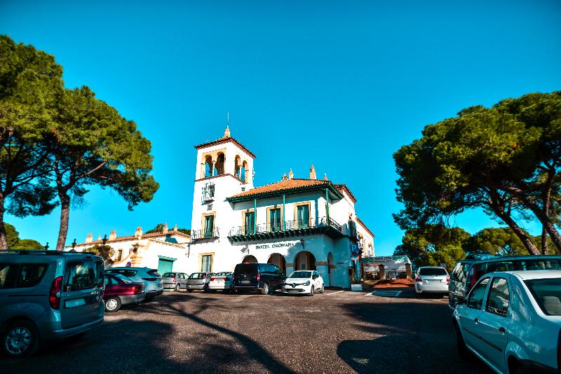 בית מלון כפרי Oromana