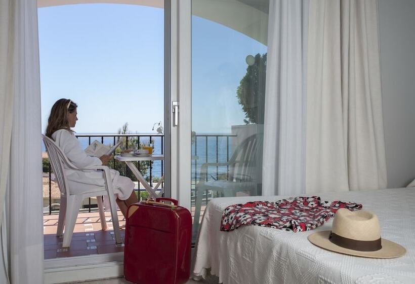 Отель Piedra Paloma