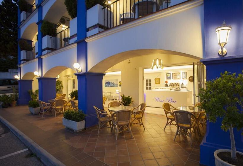 Отель Piedra Paloma