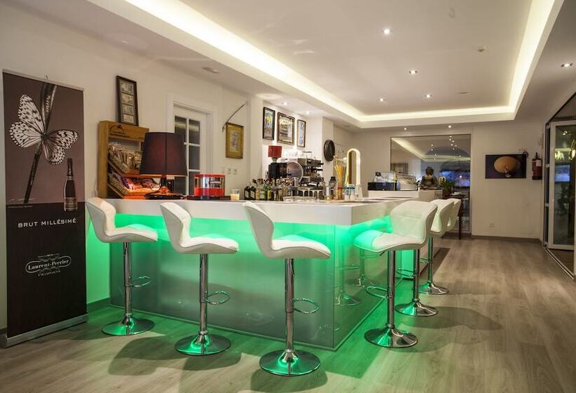 Отель Piedra Paloma