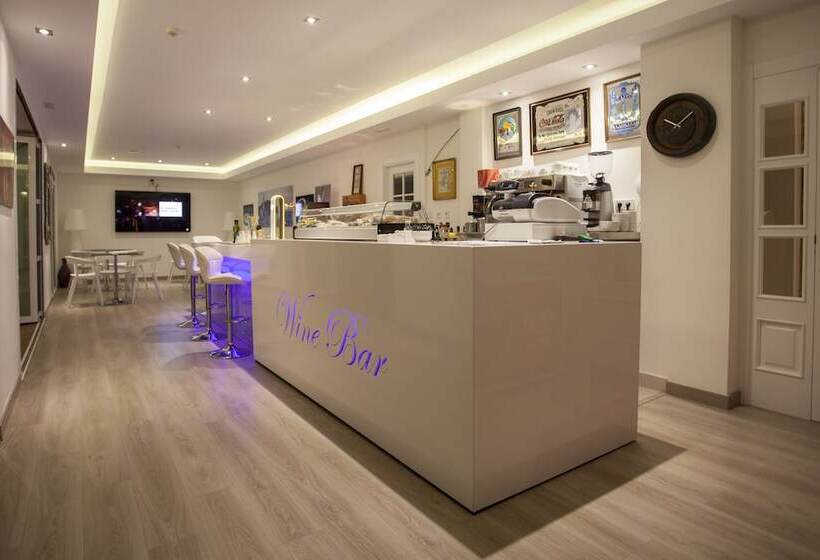 Отель Piedra Paloma