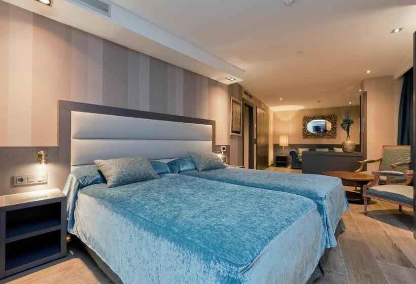 호텔 Reina Cristina