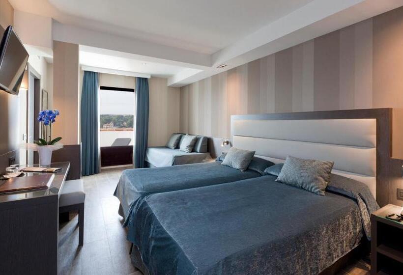 호텔 Reina Cristina