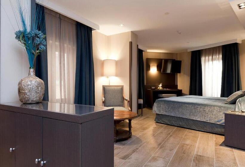 호텔 Reina Cristina