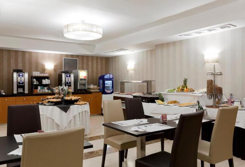 호텔 Reina Cristina