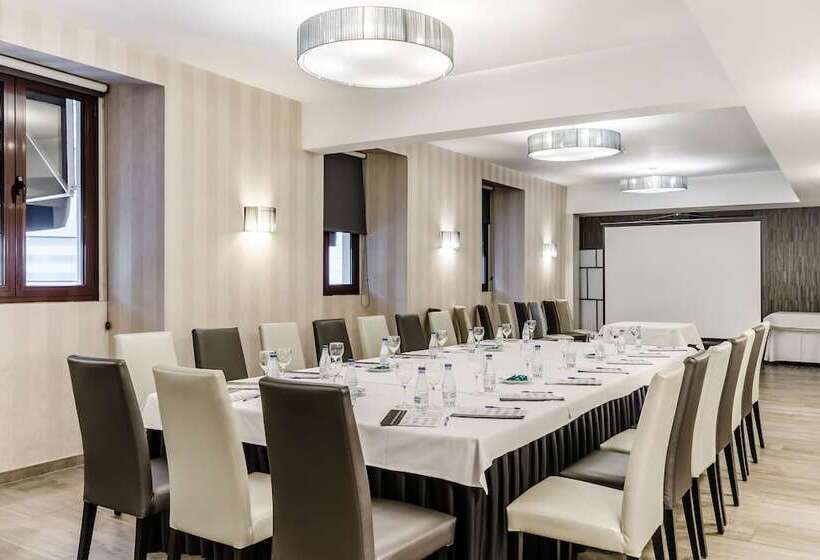 호텔 Reina Cristina