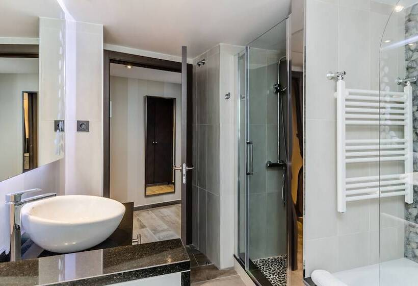 호텔 Reina Cristina