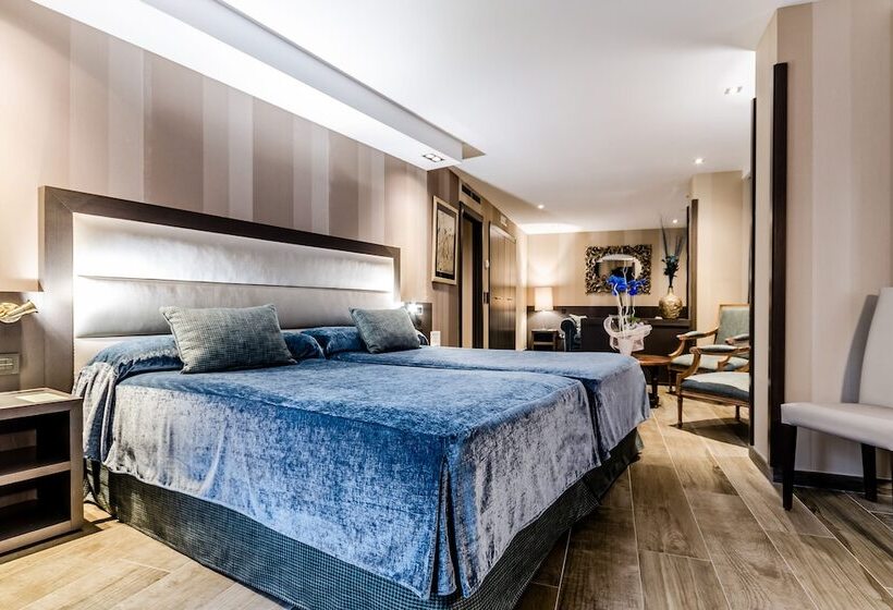 호텔 Reina Cristina