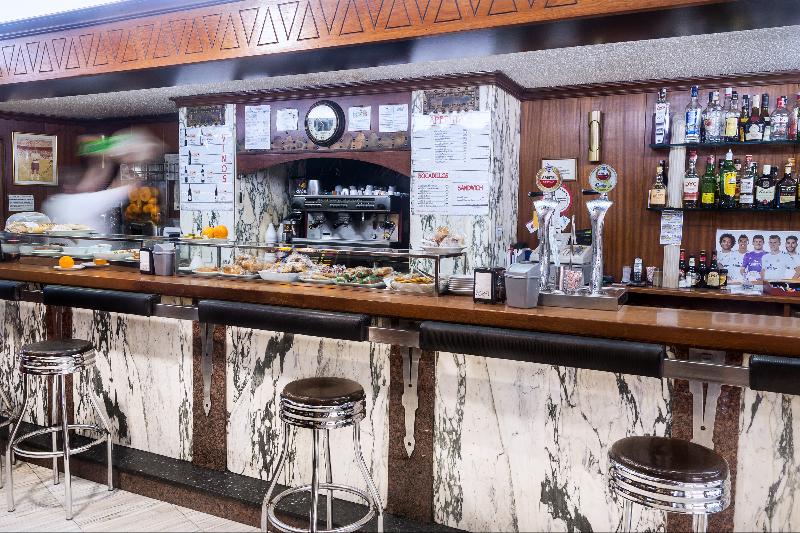 فندق Residencia Castellano I