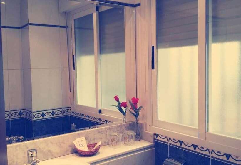 فندق Residencia Castellano I