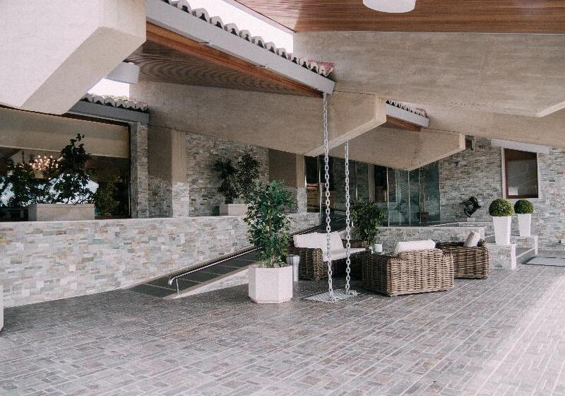 호텔 Resort El Montico