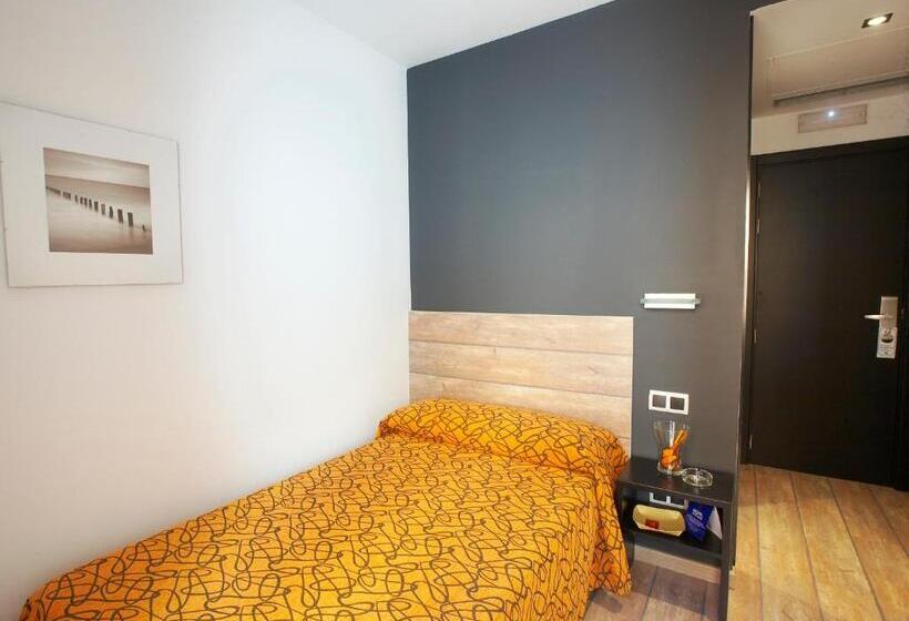 هتل Rey Don Sancho