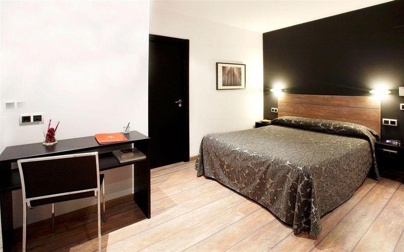 هتل Rey Don Sancho