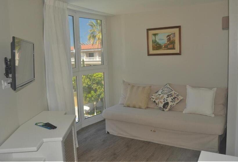 ホテル Rf San Borondon