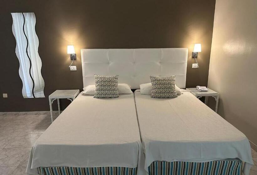 ホテル Rf San Borondon