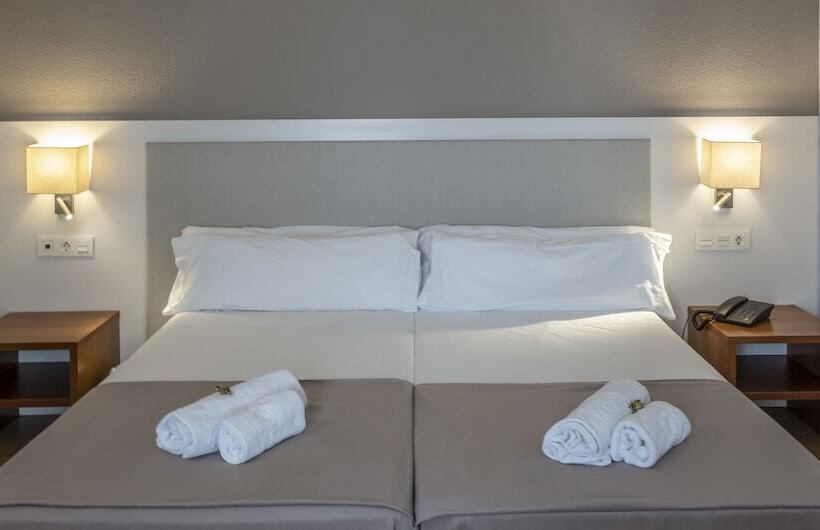 Отель Rosamar & Spa 4s