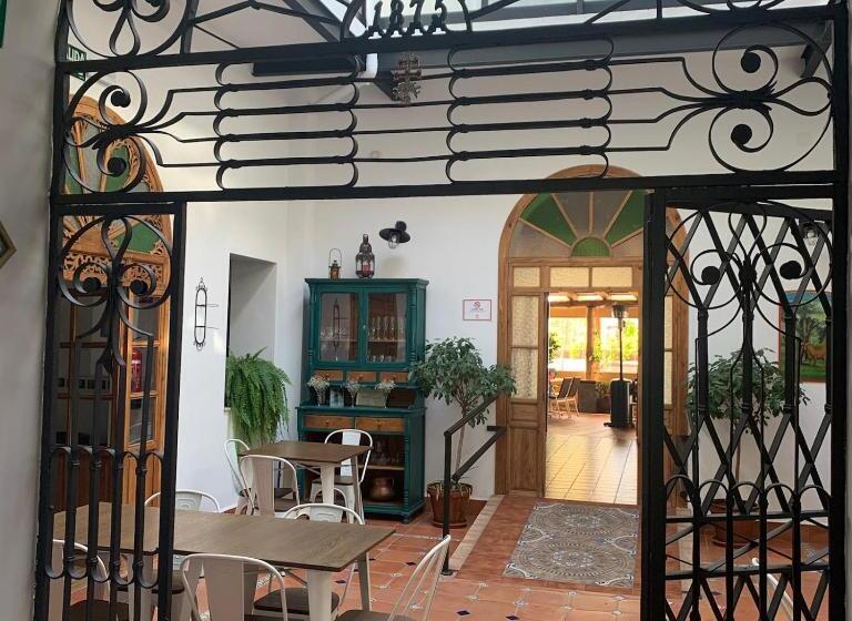 בית מלון כפרי Entreolivos