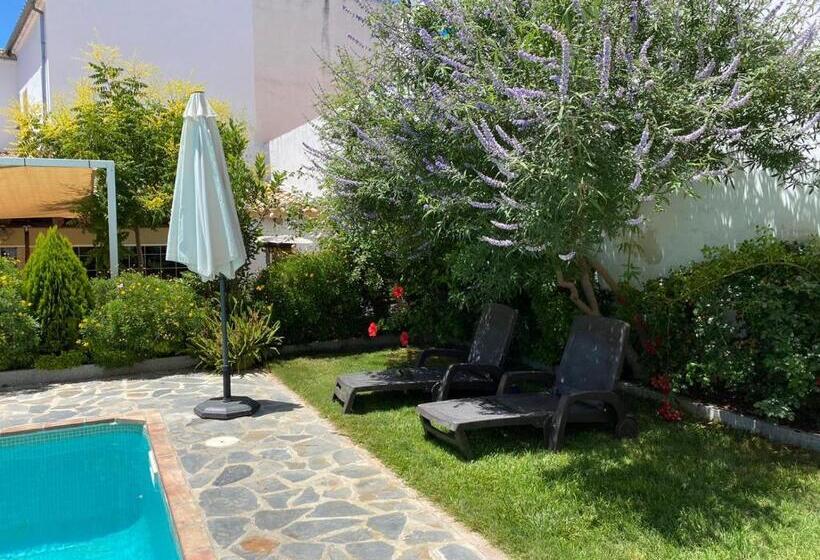 בית מלון כפרי Entreolivos